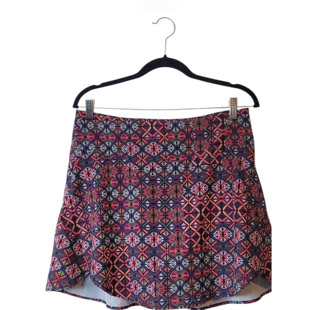 Krimson Klover Geometric Pattern A-Line Skirt in Black and Coral Size M